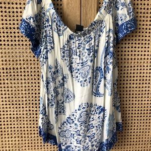 Off the shoulder lucky brand top